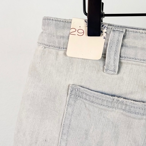 NWT Anthropologie Pilcro Denim Frayed Shortie Shorts Light Wash - Picture 7 of 10